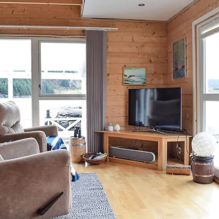 3 Bedroom Front In Bokn *